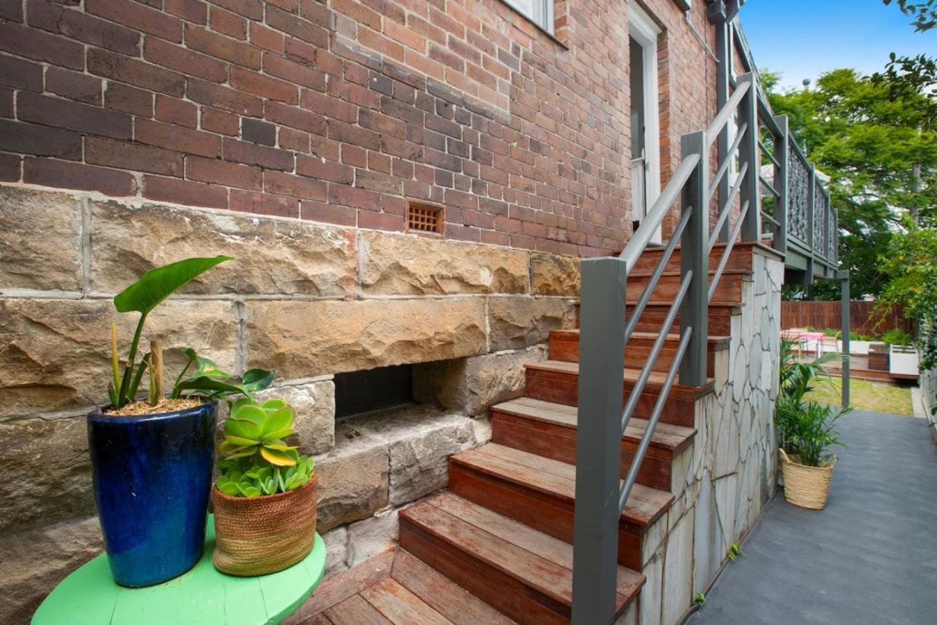 Charming Retreat In Exclusive Glebe Estate Sydney