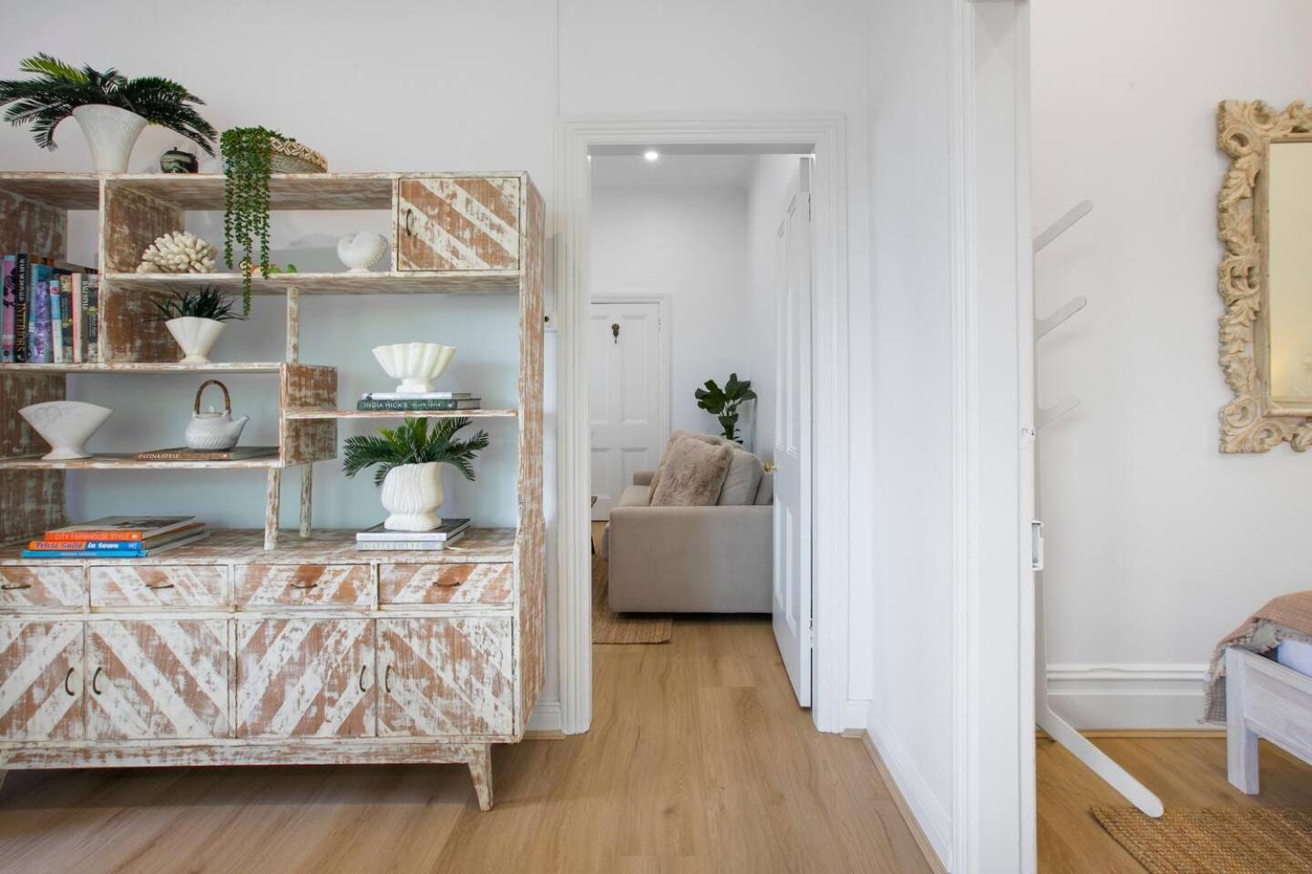 Apartment Charming Retreat In Exclusive Glebe Estate *